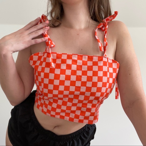 Orange and pink checkered cropped tank top with a lace up back and with ties - Picture 2 of 4